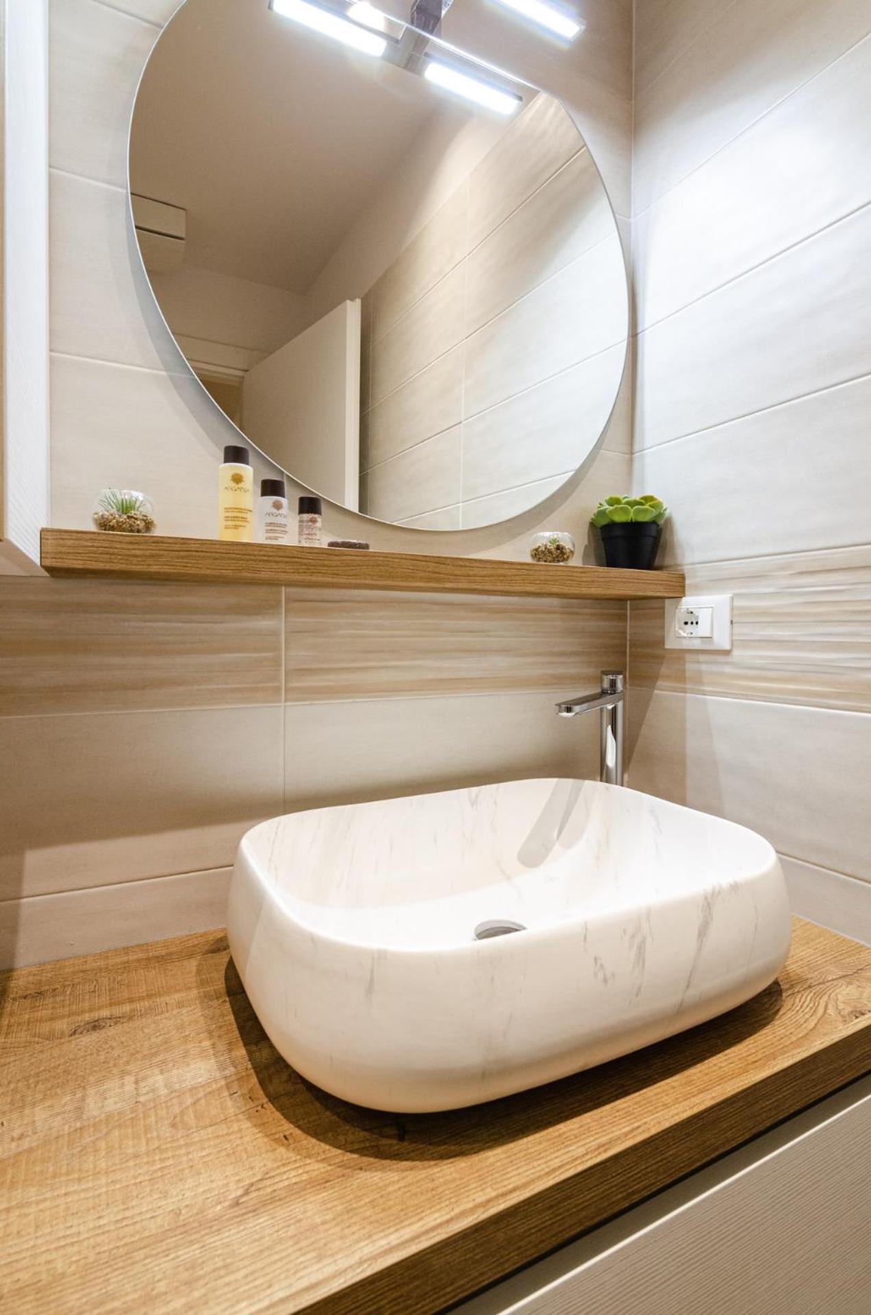 Goito Luxury Apartment, In The Historical Center Bologna Exterior photo